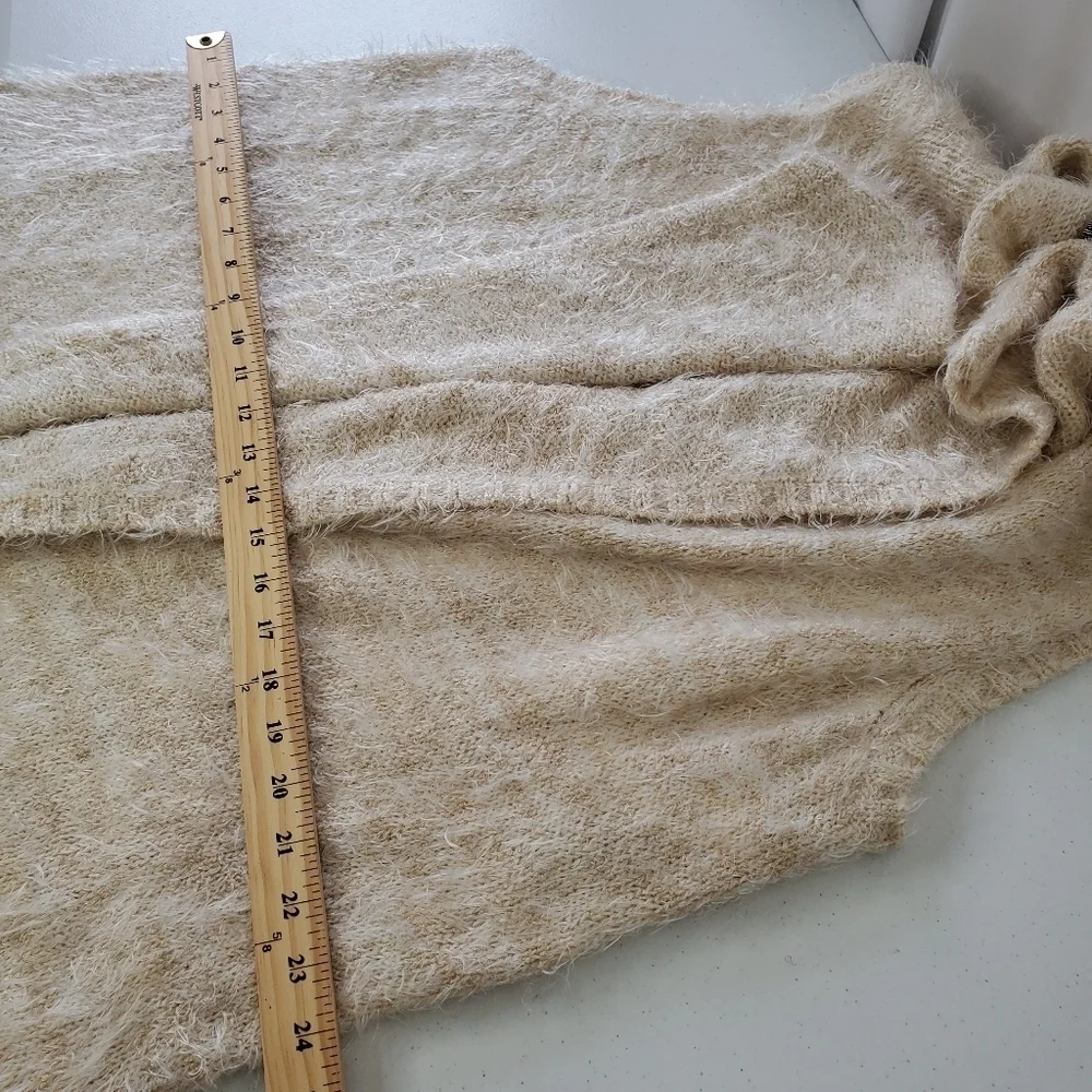 Kensie Fluffy Knit Sweater Vest XL Soft Sleeveless Neutral Eyelash Cardigan NEW‎